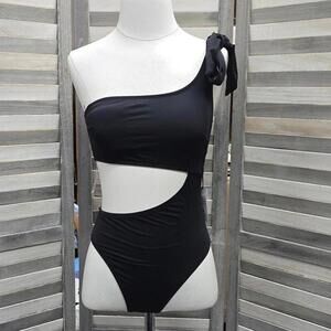 One Shoulder Bow Cut Out One Piece Swimsuit | Shade & Shore | Small (4/6)